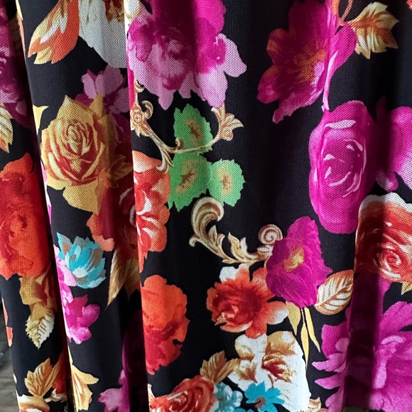 AFRM 	Maika Midi Dress - Noir Rose Bouquet - Picture 3 of 5